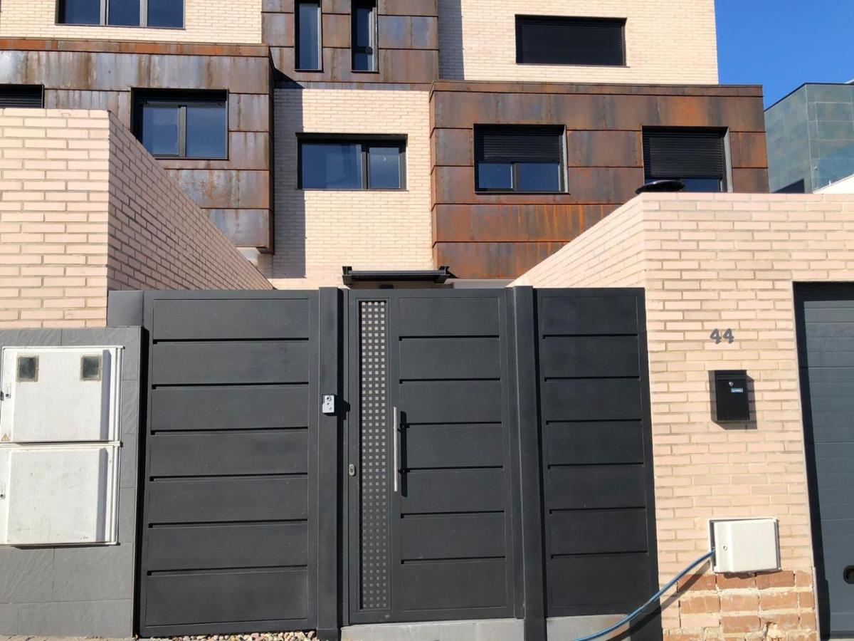Chalet Con Piscina Privada A 25 Min De Madrid Arroyomolinos Exteriör bild